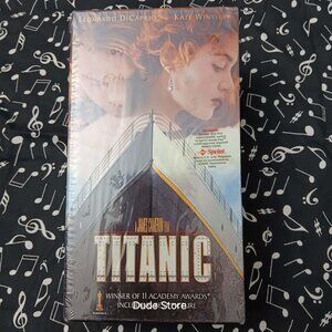 Titanic - DiCaprio - Winslet - 194 Min. - Rated PG-13 - Slip Case - NEW 1997 VHS